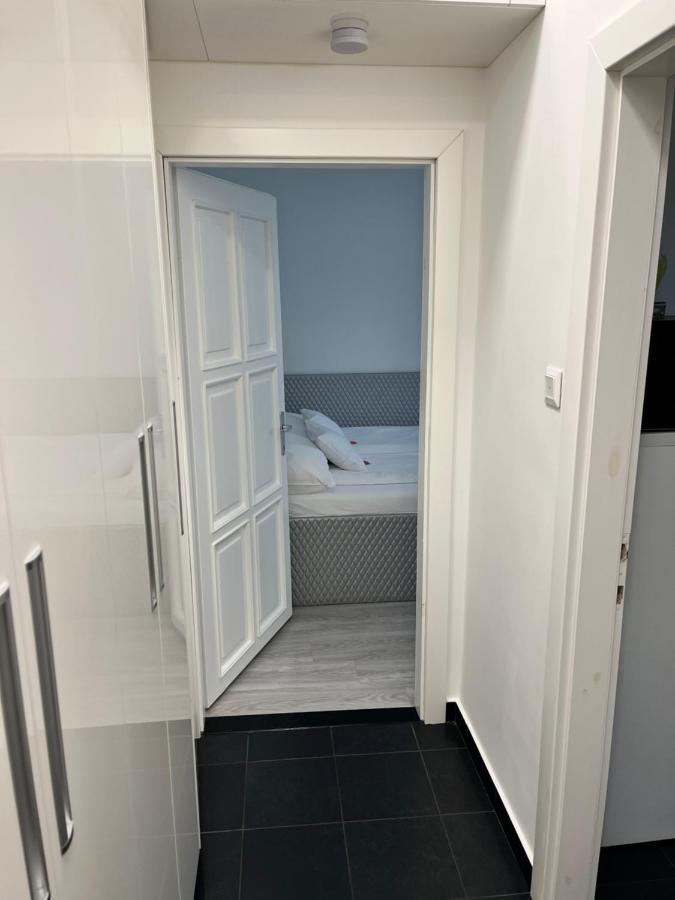 Martina Apartman Бекешчаба Экстерьер фото
