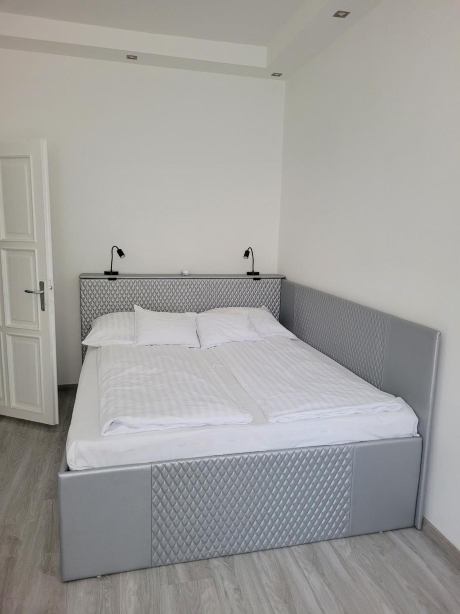 Martina Apartman Бекешчаба Номер фото